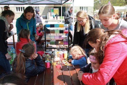 Warsztaty z zaplatania sznureczków